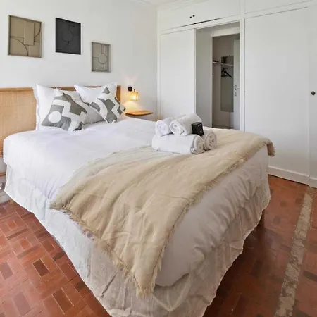 2br 4p - Balcony & 5min To Apartman Saint-Tropez