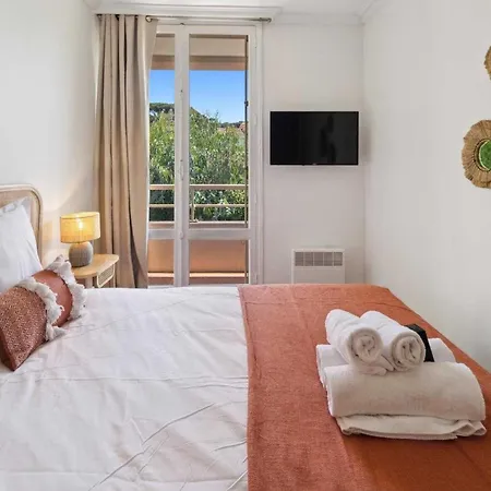 公寓 2br 4p - Balcony & 5min To 圣特罗佩