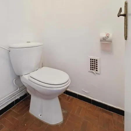 2br 4p - Balcony & 5min To * 圣特罗佩